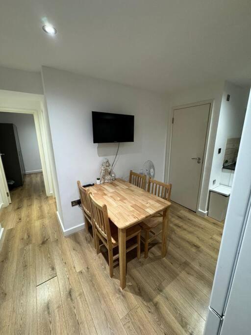 לונדון Cozy Apartment - 5 Min From Camden Market Hw7 מראה חיצוני תמונה